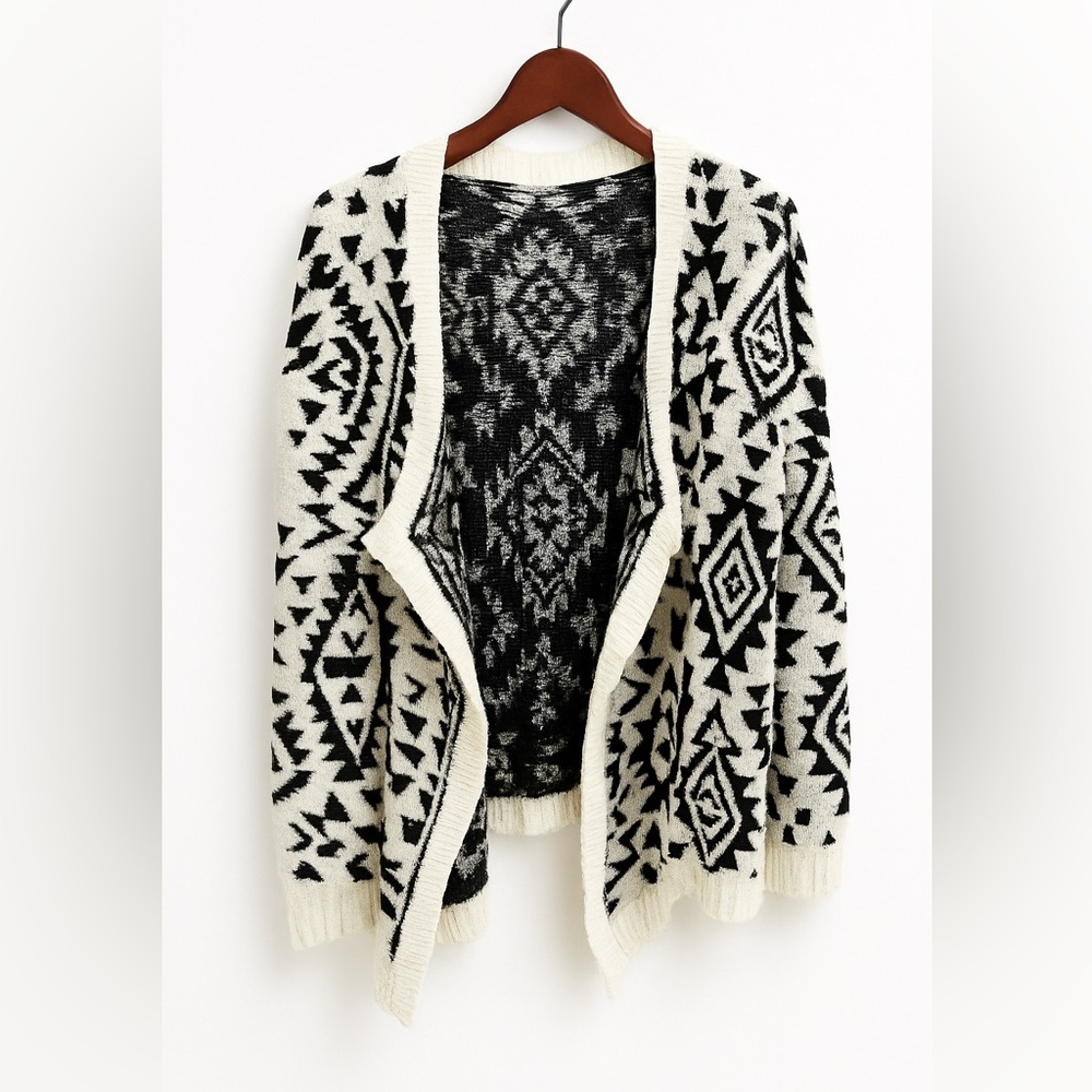 Black & White Aztec Cardigan | Open Front Knit Sweater | Boho Tribal Print M